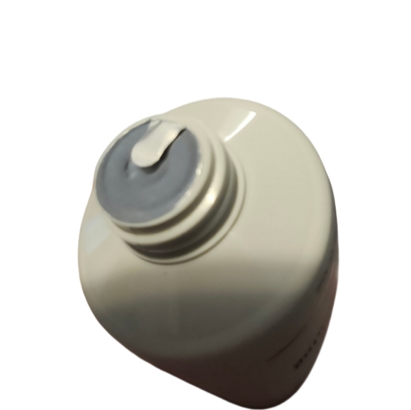 Perricone MD Citrus Beightening Cleanser, 6oz, sealed (no box) - Picture 3 of 3